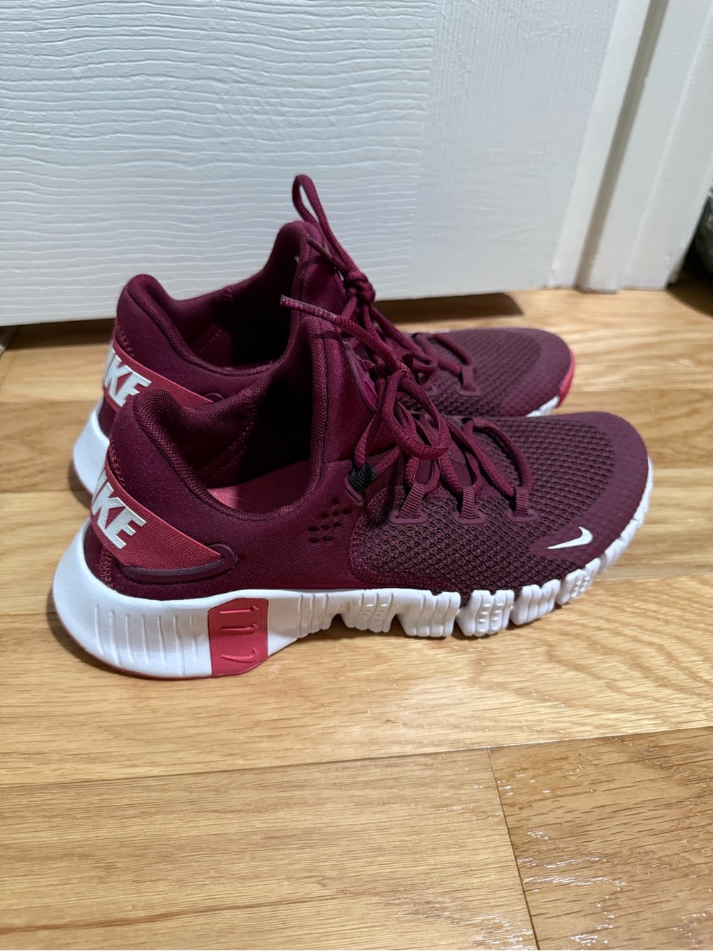 Nike Women’s Metcom Maroon Training Sneakers